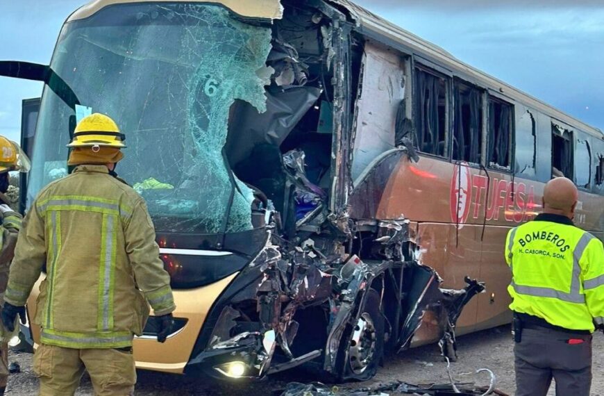 Accidente mortal en Sonora deja 5 muertos y 25 heridos