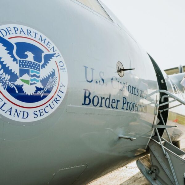 EU asegura que ‘narco drones’ invadieron el espacio aéreo en Texas