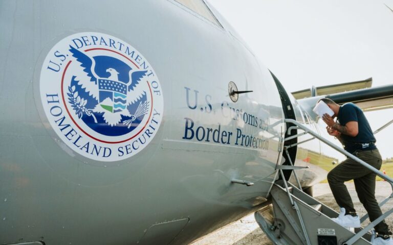 EU asegura que ‘narco drones’ invadieron el espacio aéreo en Texas