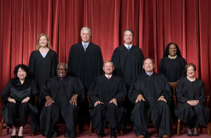 ‘Es peligroso’: Jefe de la Corte condena ataques de Trump