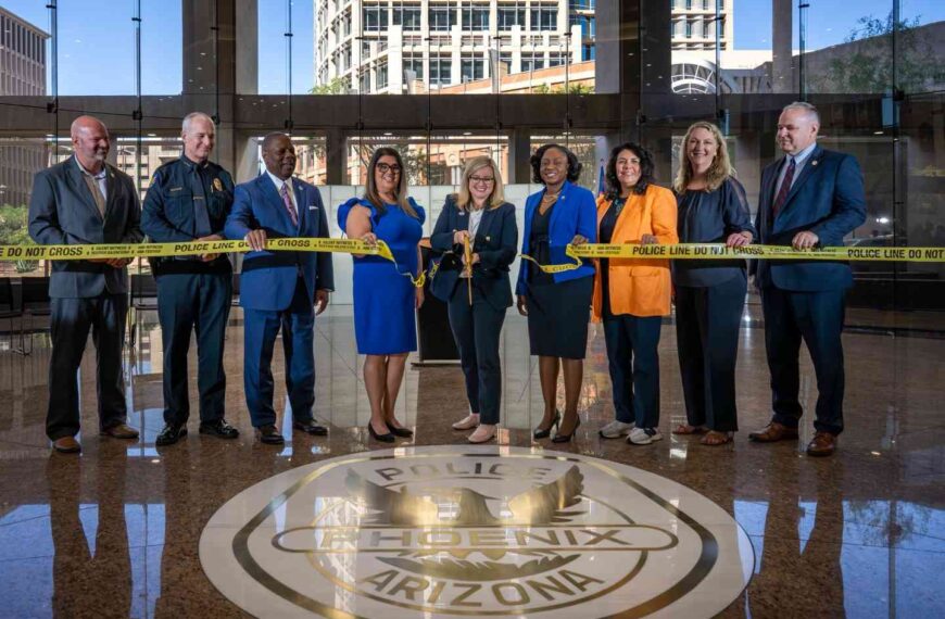 Inauguran nuevo cuartel general del Departamento de Policía de Phoenix