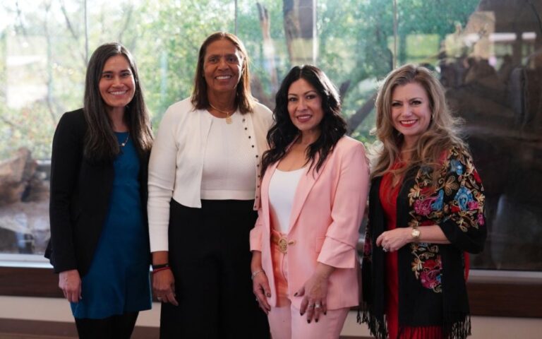 Latinas, motor de la economía en Arizona: AZHCC