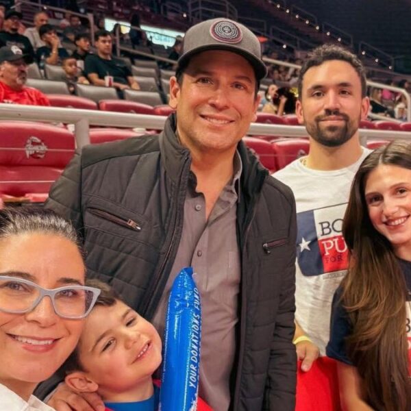 Bobby Pulido, orgulloso de cantar en quinceañeras, ante ataques