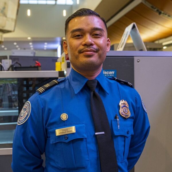 ‘No tenemos para comer’: oficiales de TSA luchan por sobrevivir