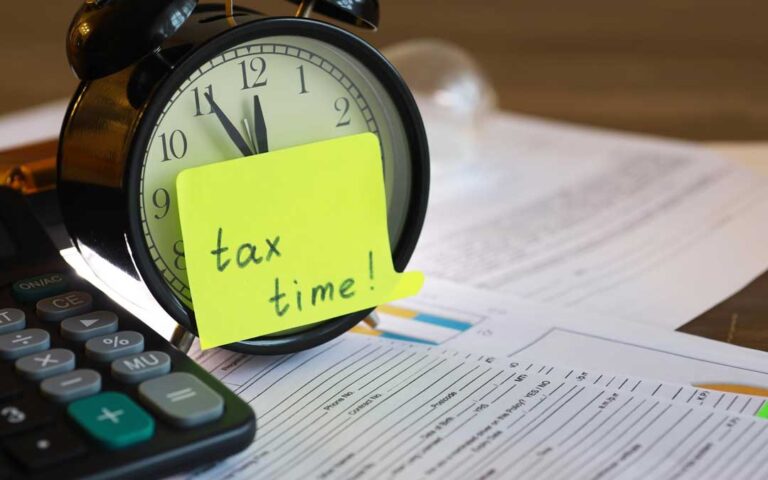Cuidado al presentar sus ‘taxes’: alertan sobre fraudes