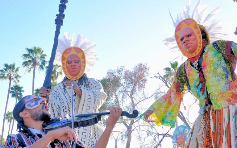 Invitan a Festival Mask Alive en el Pioneer Park de Mesa