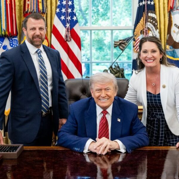 Seguridad Nacional: Acusan a Mullin de llegar sin méritos