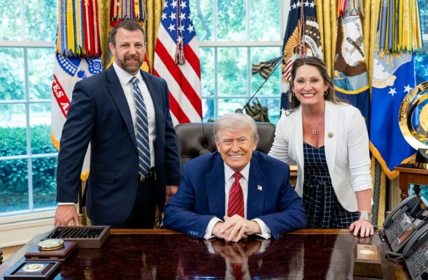 Seguridad Nacional: Acusan a Mullin de llegar sin méritos