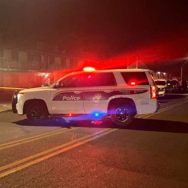 Abaten a sujeto tras toma de rehenes en el oeste de Phoenix