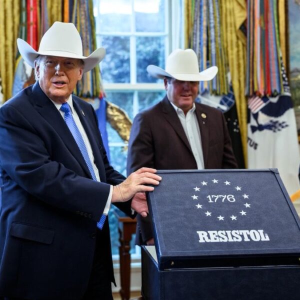 ‘Dominio total’: EU destruye misiles y Armada de Irán