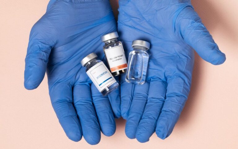 Juez bloquea cambios de Kennedy al calendario de vacunación infantil 