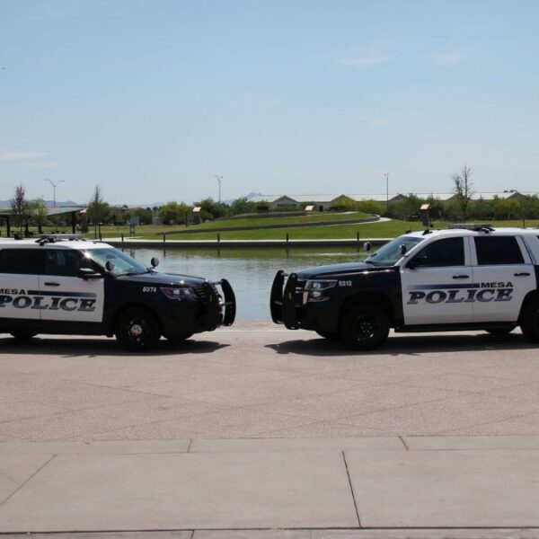 Policía de Mesa alertó a narco sobre redada; ahora enfrenta cargos