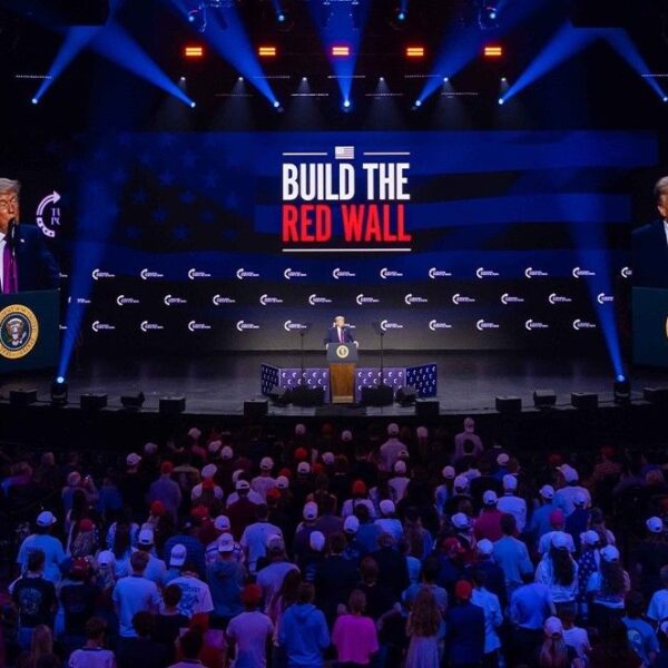 Divisionismo, el mayor legado de Donald Trump y se demuestra en su visita a Phoenix