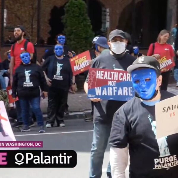 Exigen a Palantir que deje de colaborar con ICE