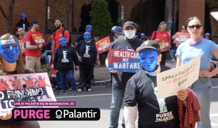 Exigen a Palantir que deje de colaborar con ICE