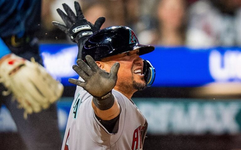Diamondbacks navegan aguas turbulentas en el inicio de temporada