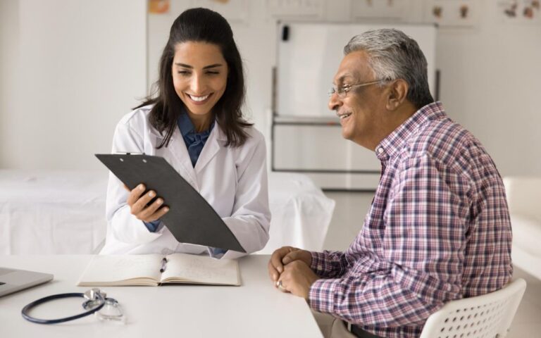 Nuevo informe revela fuerte resiliencia en salud de hispanos