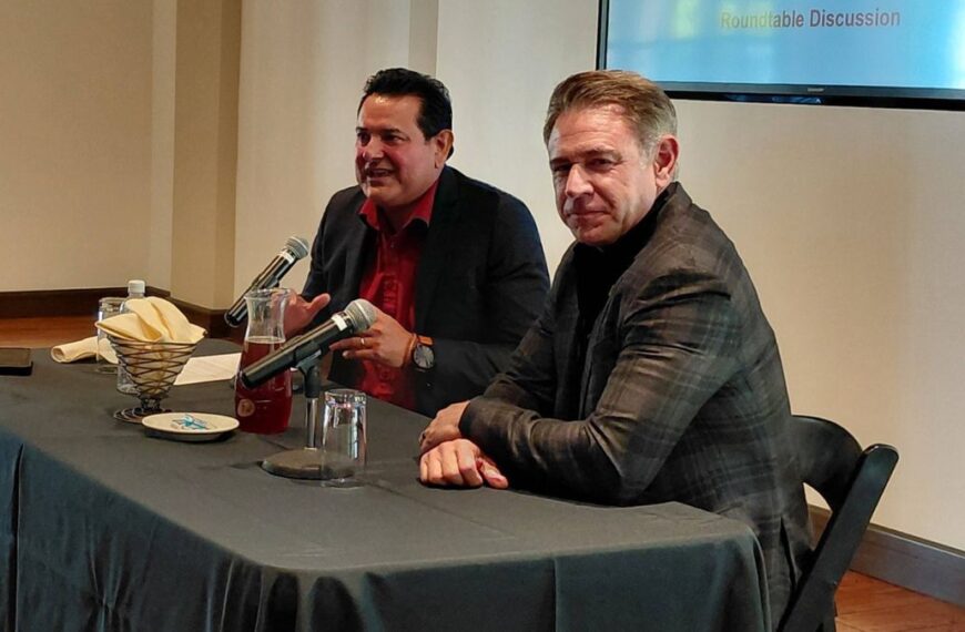 Hugh Lytle se reúne con empresarios latinos