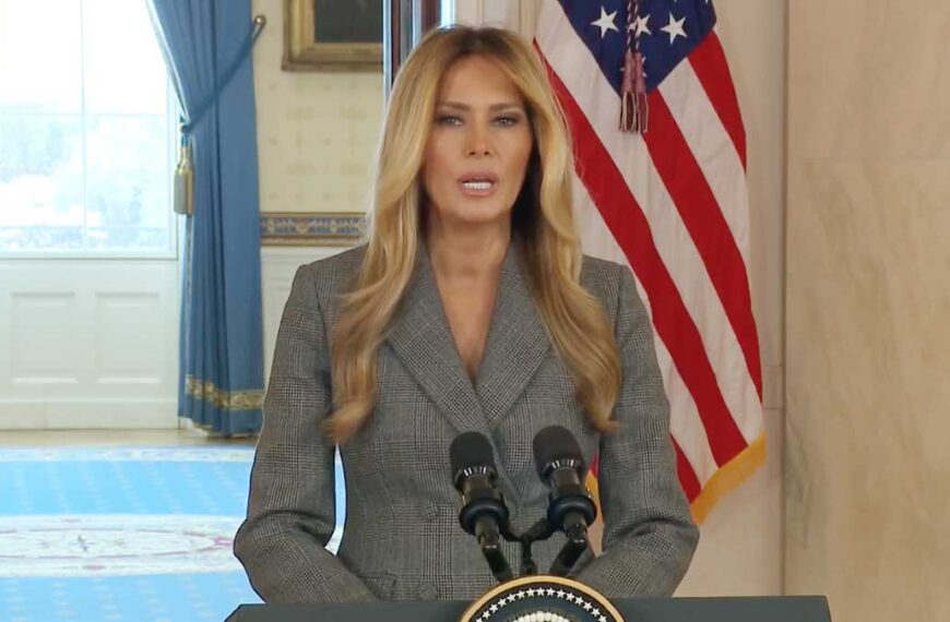 Melania se deslinda de Epstein y pide audiencia en el Congreso