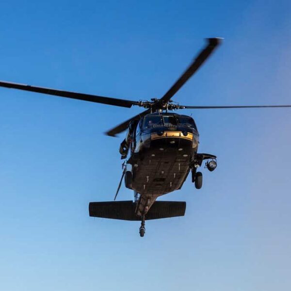 Ola de operativos federales en Arizona