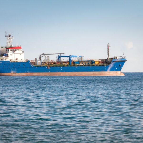 Escasez de gasolina ya es una realidad en Asia y Europa