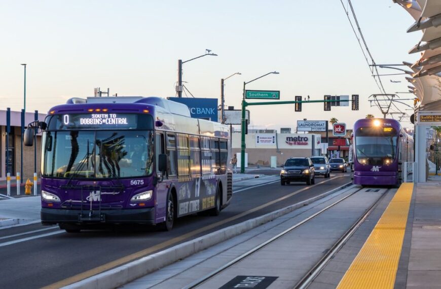 Chispa AZ exige extensión del tren ligero hacia Maryvale