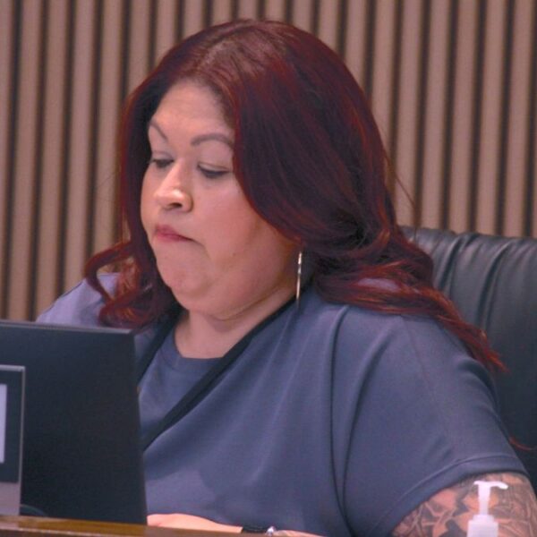 Concilio restringe atención médica y entrega de comida en parques