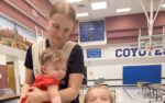 Identifican a madre que asesinó a sus hijos en Phoenix