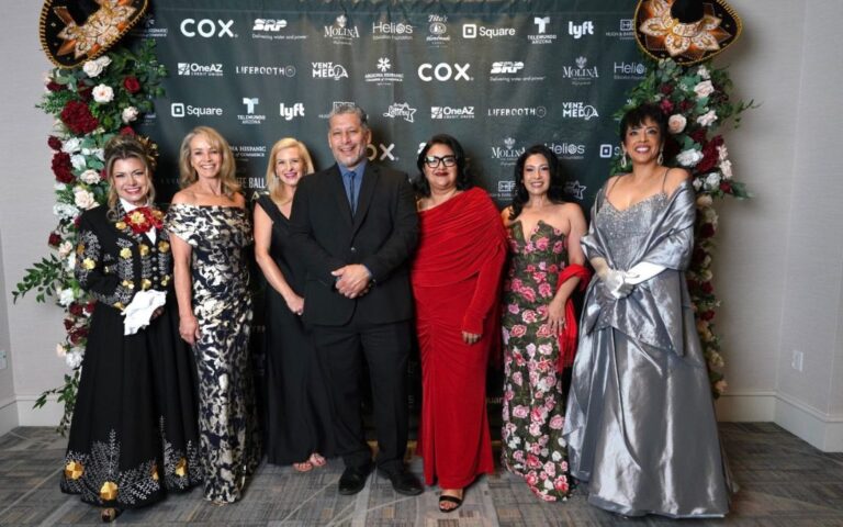 Gala Blanco y Negro: Celebran poder empresarial hispano en AZ