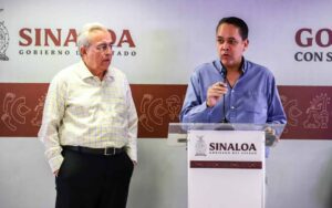 Se entrega segundo funcionario de Sinaloa; México congela cuentas