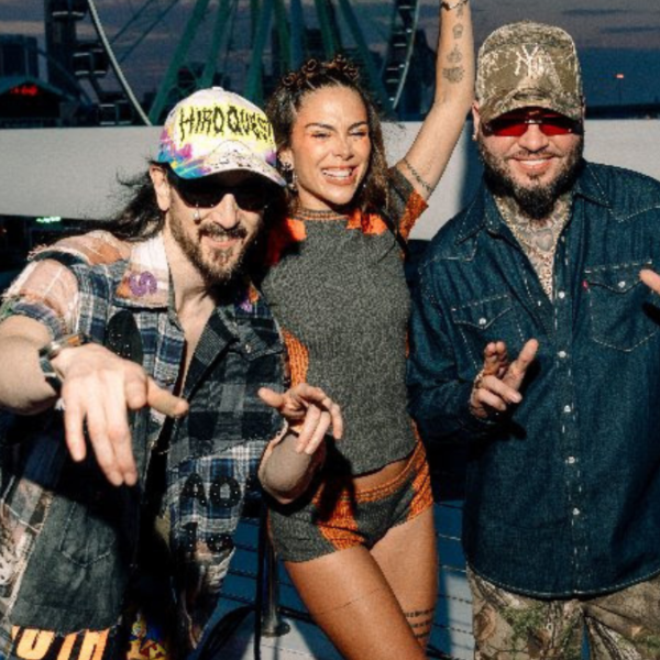Farruko, Steve Aoki y Greeicy lanzan su nuevo éxito ‘YAPAQUE’