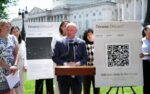 Senador Kelly exige ciudadanía para ‘dreamers’ al Congreso
