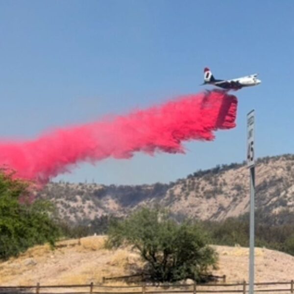 Alerta: Incendio ‘Jones’ obliga a evacuar zonas de Wickenburg
