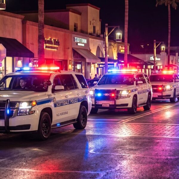 Resumen policiaco: Tiroteo en Scottsdale, fatal atropello y ataque