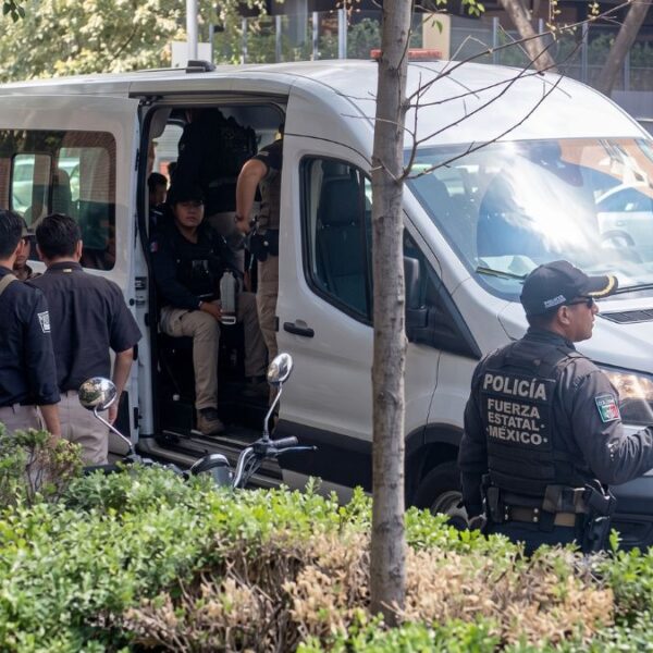 Denuncian redadas contra migrantes en México; INM lo rechaza
