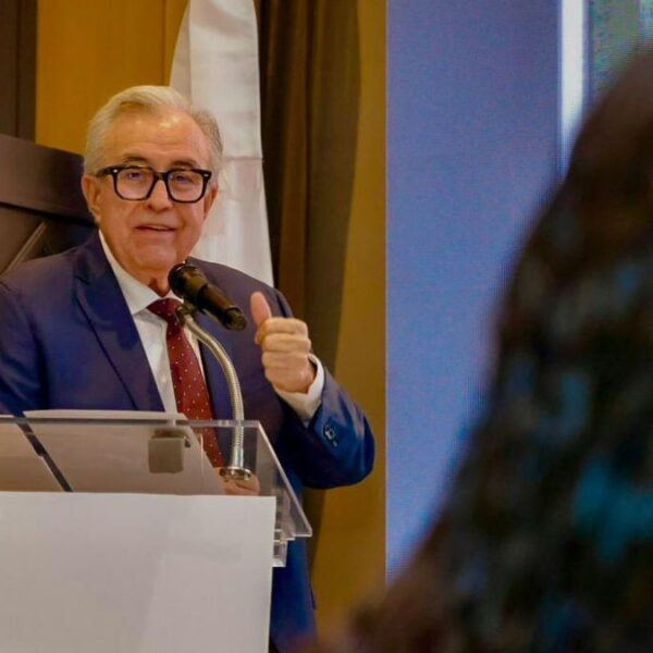 Rocha Moya comparece ante la FGR por caso Cártel de Sinaloa