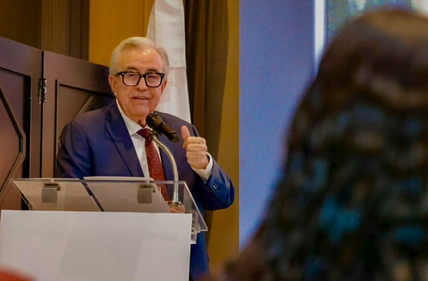 Rocha Moya comparece ante la FGR por caso Cártel de Sinaloa