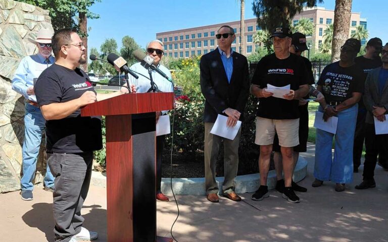 Veteranos de AZ exigen limitar poder de guerra de Trump
