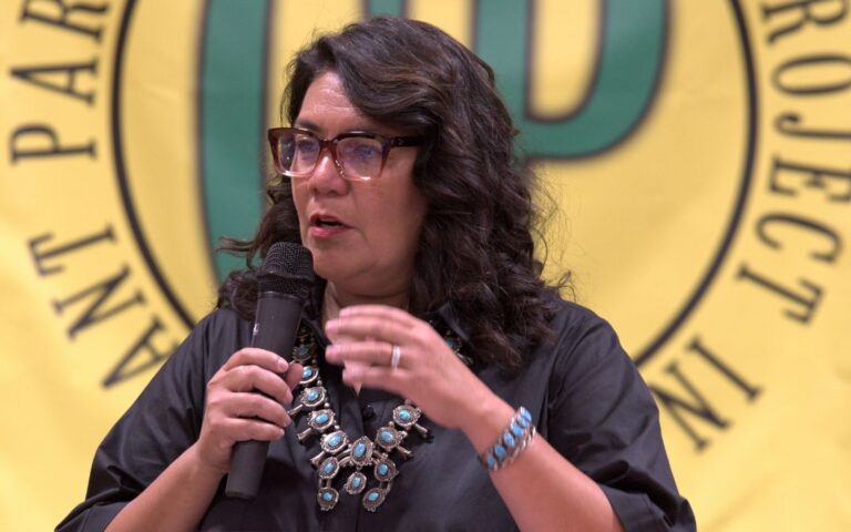 Premian a la concejal Laura Pastor por su labor en Phoenix
