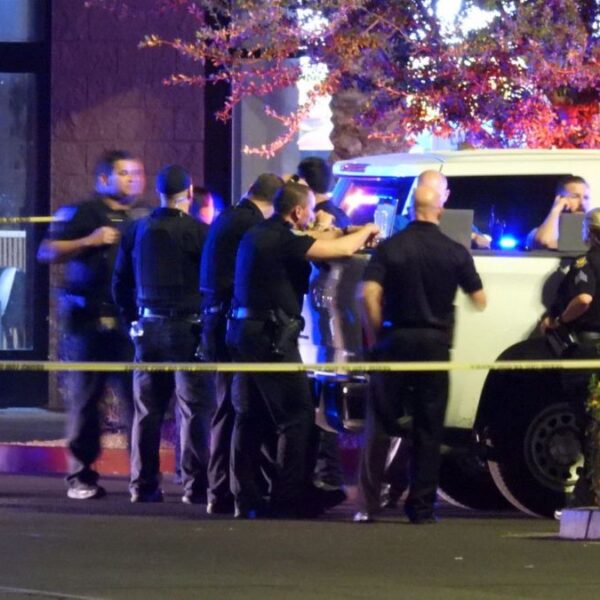Tiroteo en Desert Sky Mall deja un muerto; tirador huye