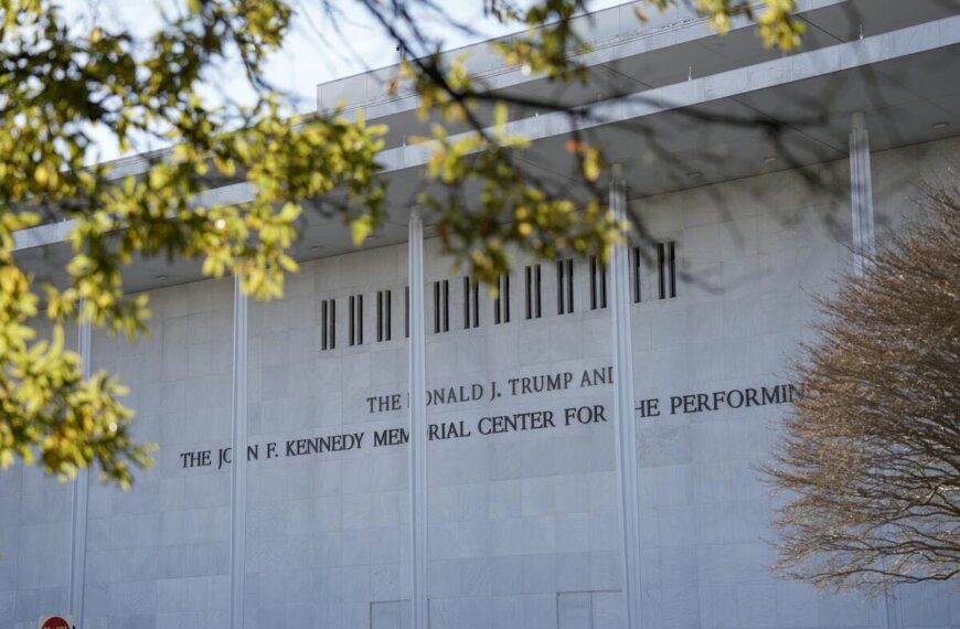 Artistas desertan del Freedom 250 y ordenan retirar nombre de Trump