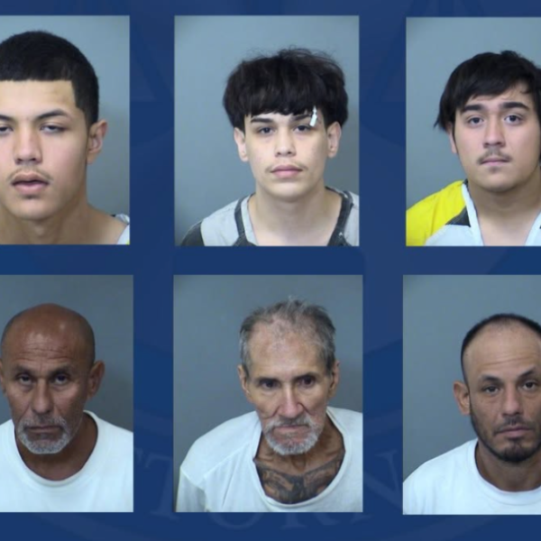 Fiscalía imputan cargos a jóvenes por brutal asalto en Chandler