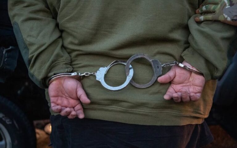 EU busca revocar la ciudadanía a 17 personas por fraude