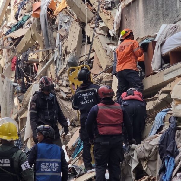 Terremotos en Venezuela dejan 164 muertos y casi mil heridos (VIDEOS)