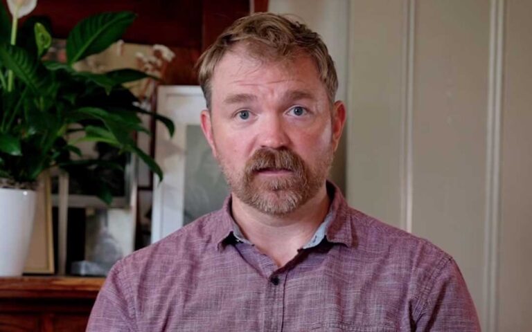 Se tambalea candidato demócrata