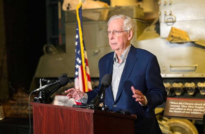 Mitch McConnel se recupera, dicen