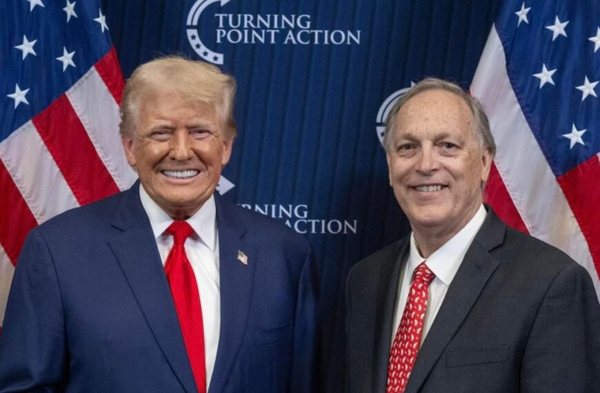 Candidatos de Trump triunfan en primarias de Arizona