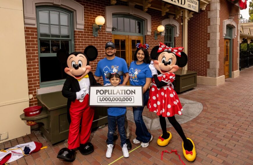 Disneyland recibe a su visitante mil millones: Una familia de Arizona