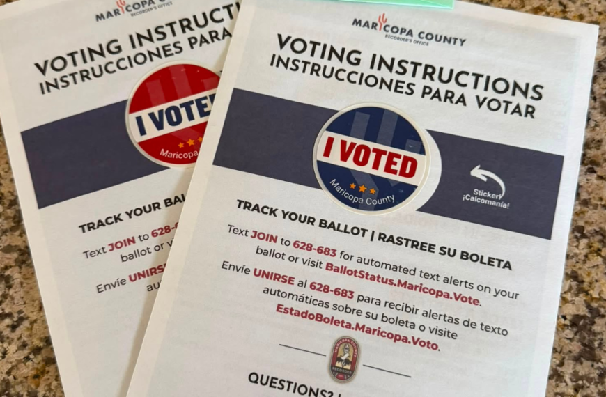 Corte avala boletas tardías, pero Arizona mantiene límite
