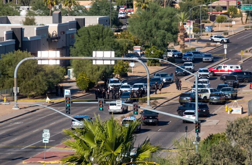 Fuerte operativo en Glendale: Conductor choca contra patrullas y muere